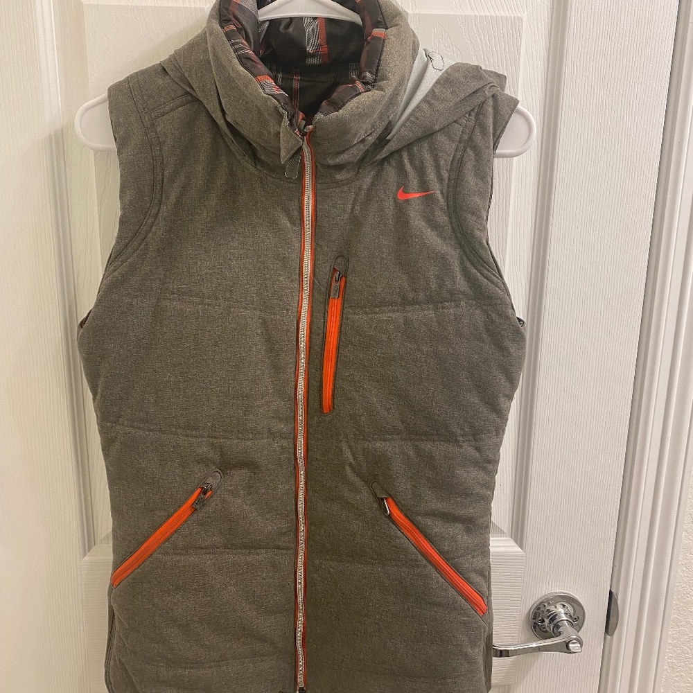 Nike Golf Ladies Reversible Hooded Vest small